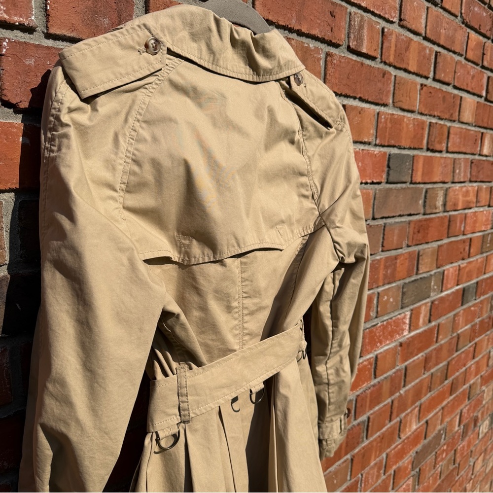 Ralph Lauren Girl’s Tan Double-Breasted Belted Trench Coat Size 14 - Picture 4 of 11